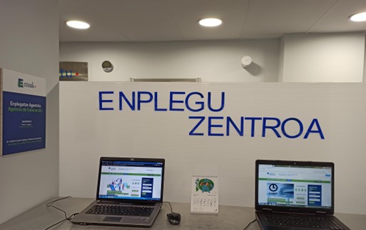 Centro de empleo de Erroak Elkartea, acceso a internet.
