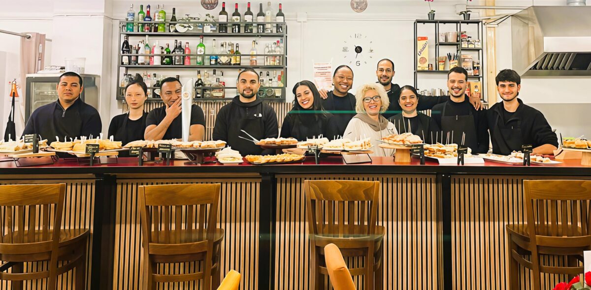 Alumnado itinerario restaurante-bar Erroak Elkartea