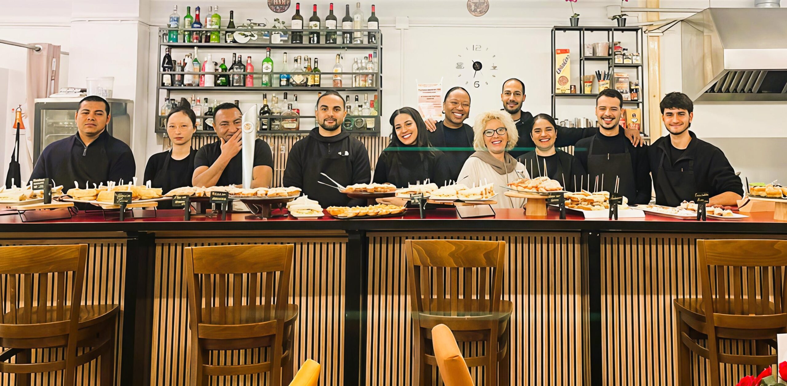 Alumnado itinerario restaurante-bar Erroak Elkartea