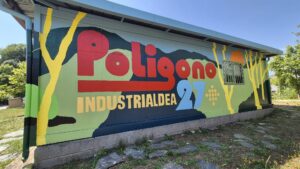 Mural comunitario P27 Biziberritzen en la caseta de la Asociación del Polígono 27 de Martutene.